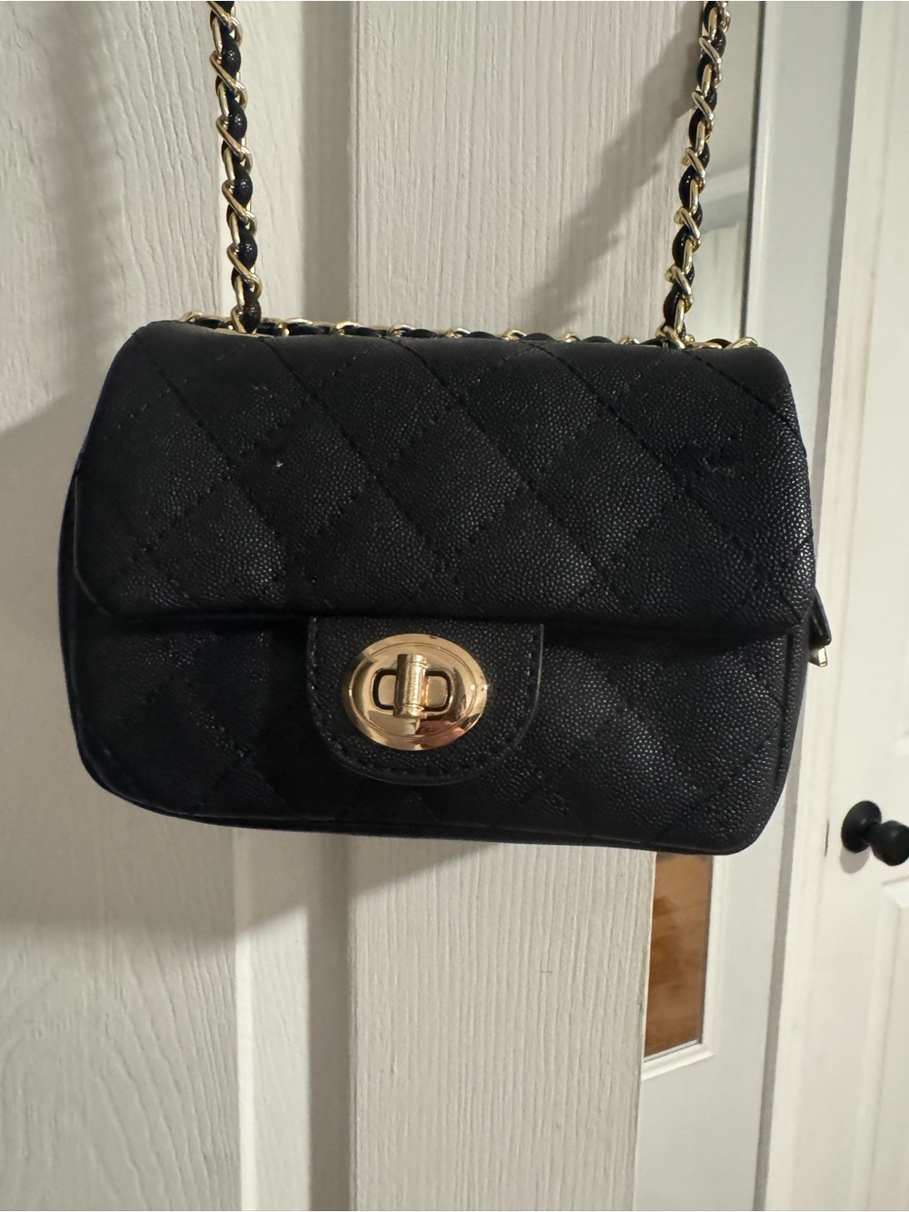 WOW Black Quilted Chain Strap Shoulder Bag with Gold Hardware